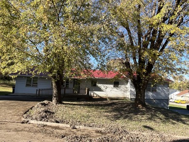 Discover the convenience and opportunity this spacious Somerset