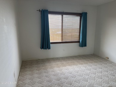 This beautiful condo has direct Ocean Views from the 5th and top