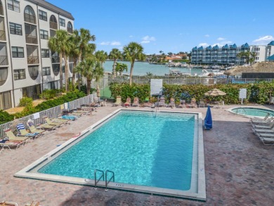 Looking for the perfect island retreat with breathtaking views?