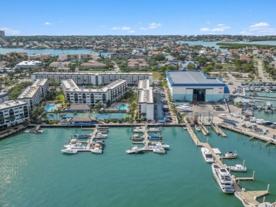 Looking for the perfect island retreat with breathtaking views?