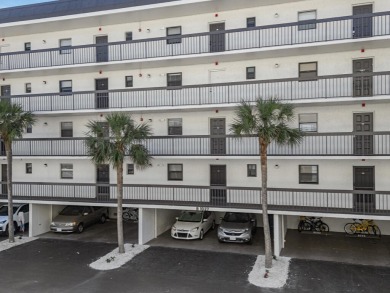 Looking for the perfect island retreat with breathtaking views?