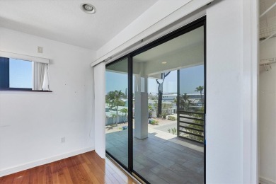 One or more photo(s) has been virtually staged. This incredible