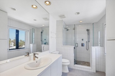 One or more photo(s) has been virtually staged. This incredible