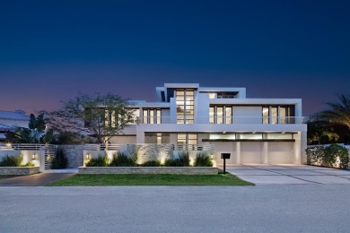 Welcome to 10 Pelican Drive--a super-custom tri-level organic