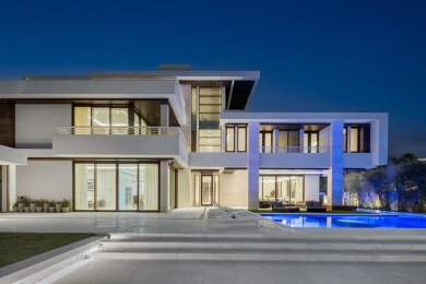 Welcome to 10 Pelican Drive--a super-custom tri-level organic