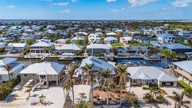 SAILORS AND POWER BOATERS WANTED!!! This stunning and completely