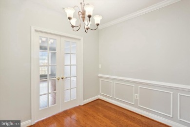 Bright and beautiful corner unit condo facing common area at