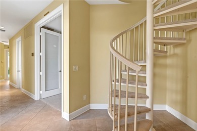 Direct riverfront POINT LOT! 137'+ of deep water frontage with