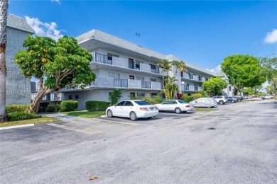 IMPRESSIVE 1 BEDROOM & 1 1/2 BATHROOM CONDO LOCATED IN A SAFE