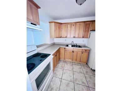 BEAUTIFUL ONE-BEDROOM, ONE-BATHROOM APARTMENT IN EXCELLENT