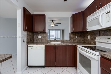 Priced Right - 2BR condo in the beautiful Island Club, Pompano