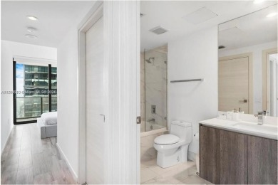 Turn-key fully furnished corner unit on the 45th floor, with