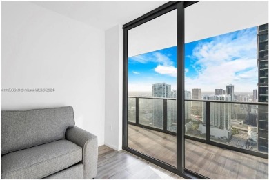 Turn-key fully furnished corner unit on the 45th floor, with