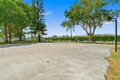 Beautifully renovated ground-floor condo . This modern unit