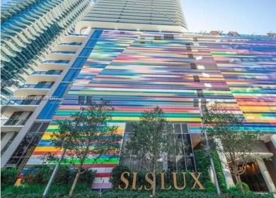 Turn-key fully furnished corner unit on the 45th floor, with