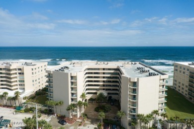 Searching for a spacious condo with direct access to the ocean?