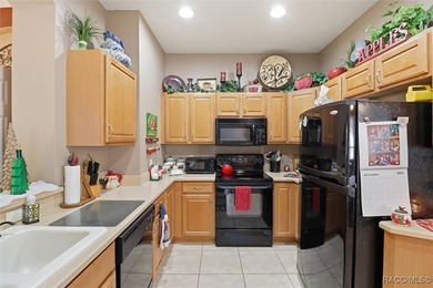 Townhome living at it's best in Brentwood at Citrus Hills. This