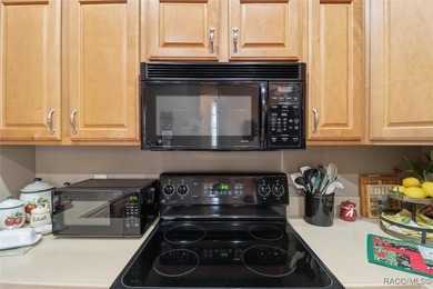 Townhome living at it's best in Brentwood at Citrus Hills. This