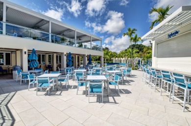 Welcome to Hunters Run Country Club! This spacious 2-bedroom