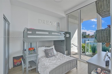 Introducing a spectacular, renovated 2BD+Den/3BA townhome at 400