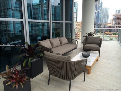 BEAUTIFUL 1 BEDROOM + DEN, 1 BATH UNIT IN BRICKELL AT MILLECENTO