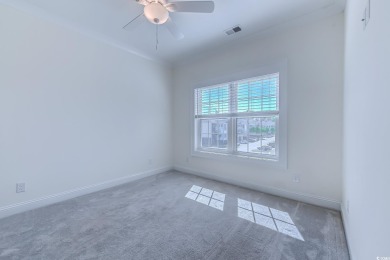 It's a Beauty! Better than new 3 bedroom, 2 bath Golf Villa in a