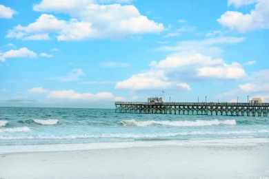 It's a Beauty! Better than new 3 bedroom, 2 bath Golf Villa in a