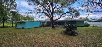 Under contract-accepting backup offers. 3/2 Doublewide on Ocala