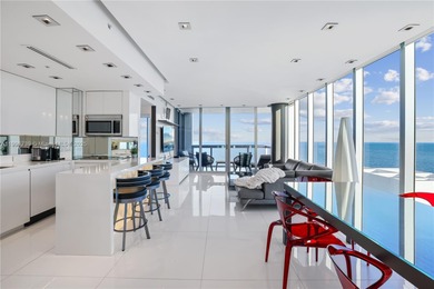 AMAZING VIEWS! A WOW UNIT!! OFFERING BEST AVAILABLE VIEWS