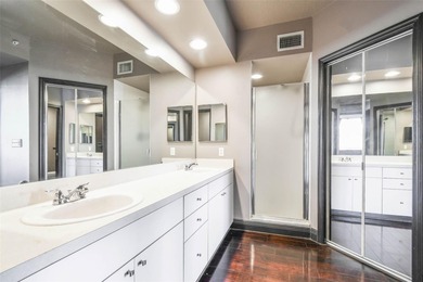 Luxury Lakefront Condo with Golf Course Views.
Enjoy serene