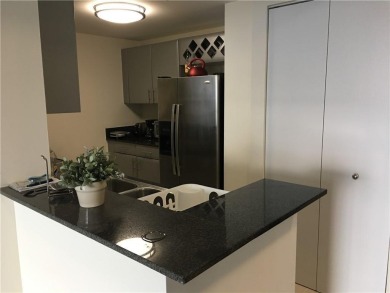 MODERN FURNISH THAT IS INCLUEDED ON THE SALE 2 BED, 2 BATH, 1