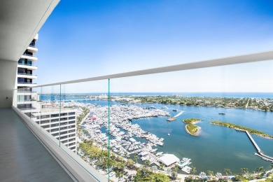 Direct intracoastal views across all 3 levels & impressive
