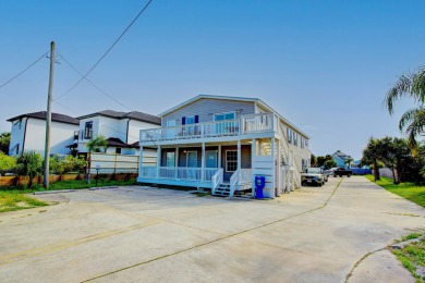 This fully occupied mixed use quadplex is an 7.75% cap rate and