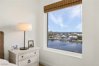 Stunning and fully updated 3 bed/2bath 7th floor condo