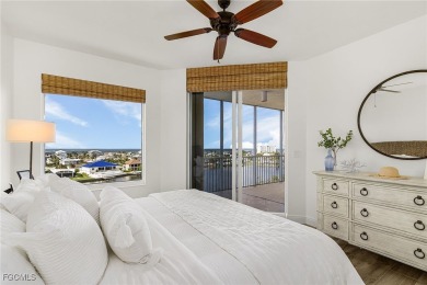 Stunning and fully updated 3 bed/2bath 7th floor condo