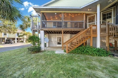 BOAT SLIP & DIRECT GULF ACCESS! Welcome to your dream coastal