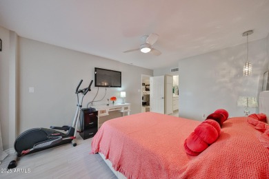 Beautifully Remodeled Courtyard facing on the second floor in