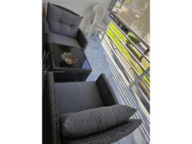 OWNER HELPING THE BUYER WITH 5% CLOSING COSTS, YOU ONLY NEED 3%