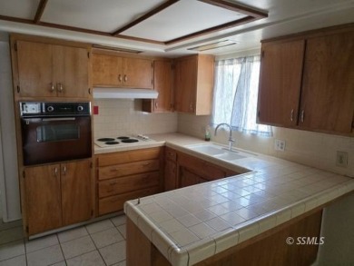 This 2 bedroom, 1 bath all-electric home is ideally located in