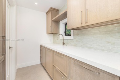 Bring your Architect & Designer! Extraordinary opportunity to