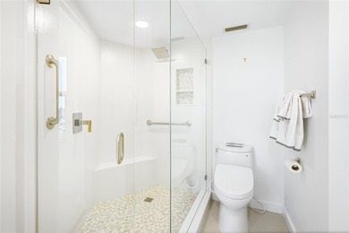 One or more photo(s) has been virtually staged. Welcome to