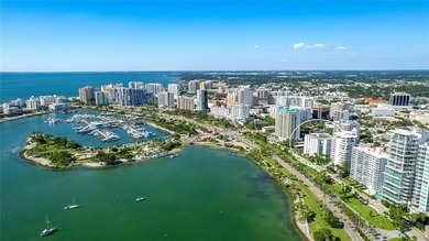 One or more photo(s) has been virtually staged. Welcome to