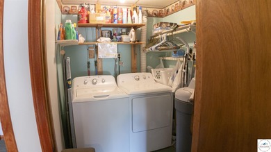 Charming 3 bed, 1.5 bath earth contact home on a quiet dead-end