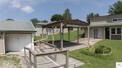 Charming 3 bed, 1.5 bath earth contact home on a quiet dead-end