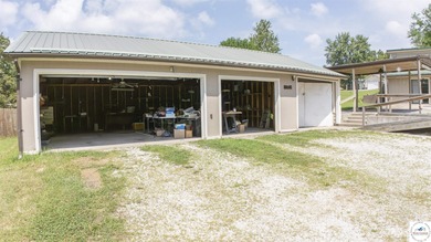 Charming 3 bed, 1.5 bath earth contact home on a quiet dead-end