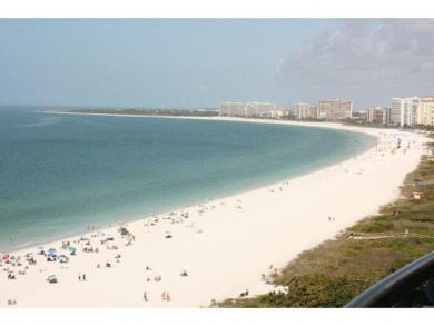 Tradewinds Beachfront end-unit Condo. Tile through-out with