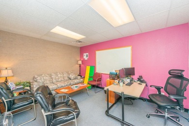 Take advantage of an exceptional business opportunity with this