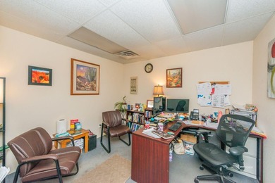 Take advantage of an exceptional business opportunity with this