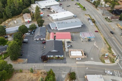 Excellent income-producing property with strong tenants already