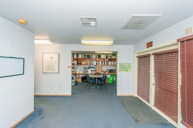 Excellent income-producing property with strong tenants already